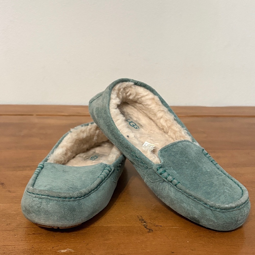 UGG Teal Suede Moccasin Slippers Size 9